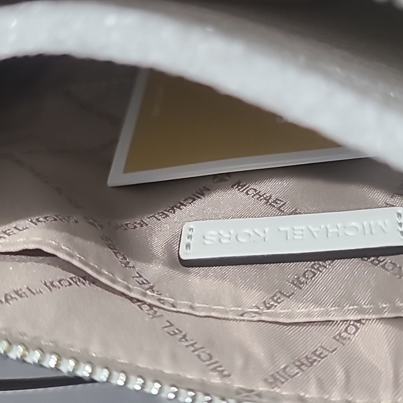 SALE ✅ Jet Set Large EMBOSSED LOGO Zip Clutch Wristlet LEATHER ✨NWT - Picture 12 of 12